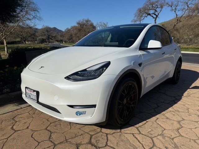 2021 Tesla Model Y Long Range  AWD - Photo 1 - San Jose, CA 95131