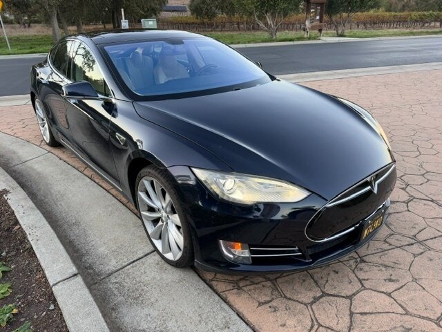 2013 Tesla Model S Performance P85 - Photo 4 - San Jose, CA 95131