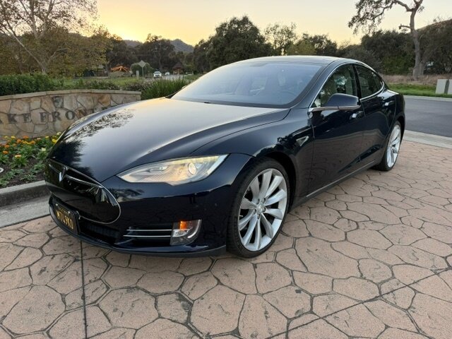 2013 Tesla Model S Performance P85   - Photo 1 - San Jose, CA 95131