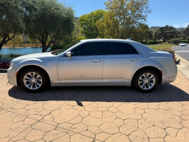 2019 Chrysler 300 Series Touring - Photo 2 - San Jose, CA 95131