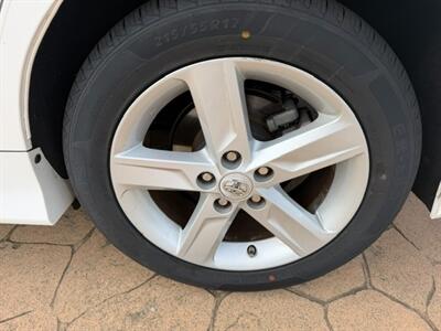 2012 Toyota Camry SE - Photo 15 - San Jose, CA 95131