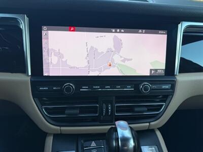 2020 Porsche Macan AWD   - Photo 10 - San Jose, CA 95131