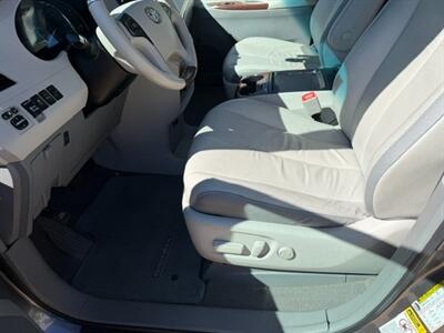 2011 Toyota Sienna XLE 8-Passenger - Photo 8 - San Jose, CA 95131