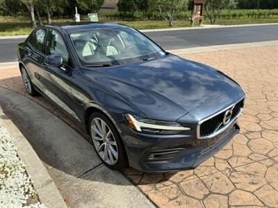 2021 Volvo S60 T6 Momentum Sedan