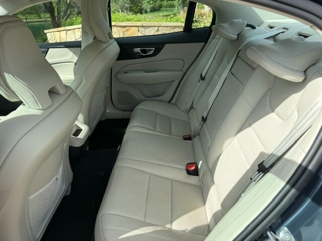 2021 Volvo S60 T6 Momentum - Photo 9 - San Jose, CA 95131