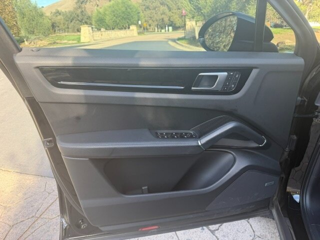 2022 Porsche Cayenne SUV - Photo 16 - San Jose, CA 95131