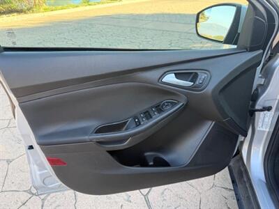 2018 Ford Focus SE   - Photo 12 - San Jose, CA 95131
