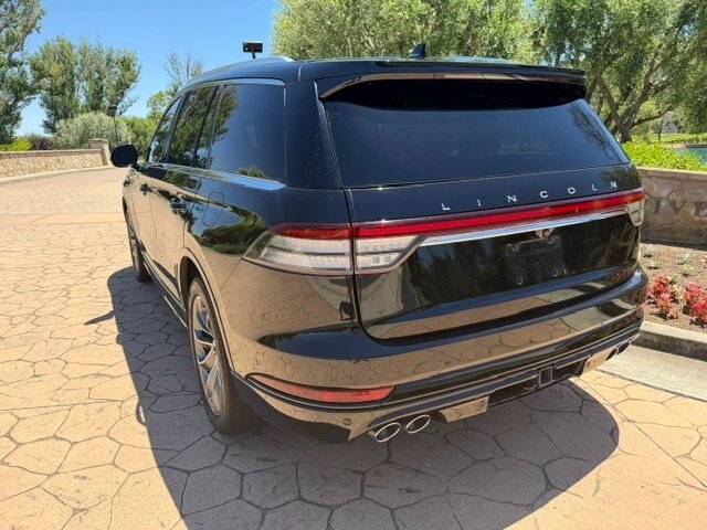 2022 Lincoln Aviator Grand Touring Hybrid 4WD - Photo 4 - San Jose, CA 95131