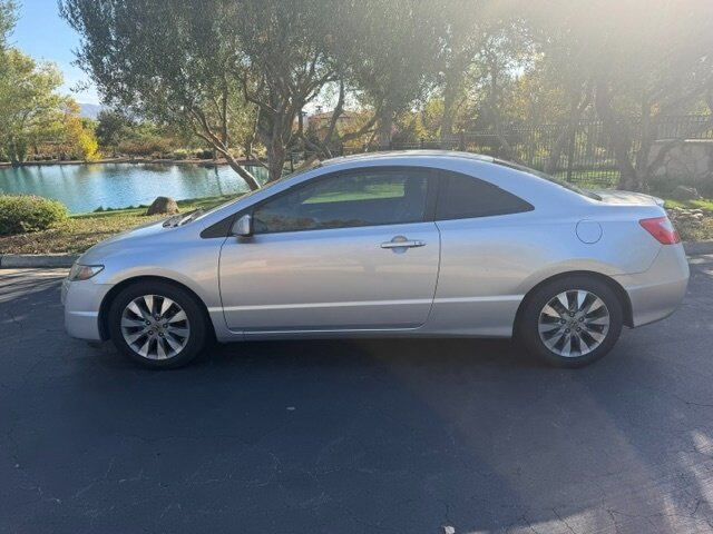 2011 Honda Civic EX-L - Photo 2 - San Jose, CA 95131