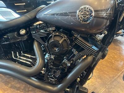 2015 Harley-Davidson Breakout  Motorcycle - Photo 3 - San Jose, CA 95131