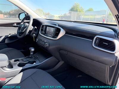 2020 Kia Sorento LX V6   - Photo 9 - Reseda, CA 91335