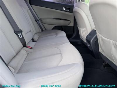 2016 Kia Optima LX   - Photo 22 - Reseda, CA 91335