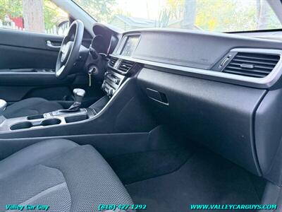 2019 Kia Optima LX - Photo 8 - Reseda, CA 91335