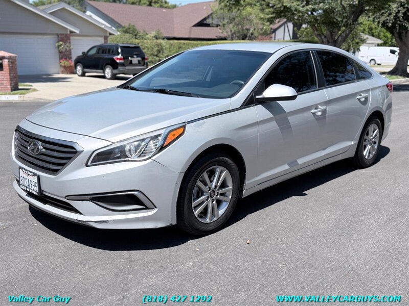 2017 Hyundai SONATA SE   - Photo 1 - Reseda, CA 91335