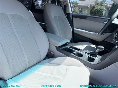 2017 Hyundai SONATA SE   - Photo 11 - Reseda, CA 91335