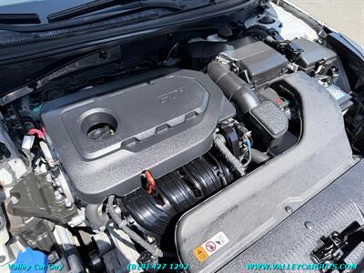 2017 Hyundai SONATA SE   - Photo 24 - Reseda, CA 91335