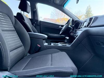 2018 Kia Sportage LX - Photo 10 - Reseda, CA 91335
