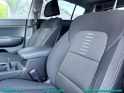 2018 Kia Sportage LX - Photo 13 - Reseda, CA 91335