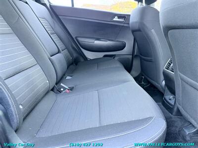 2018 Kia Sportage LX - Photo 21 - Reseda, CA 91335