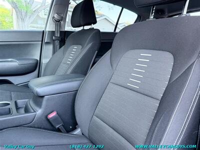 2018 Kia Sportage LX - Photo 13 - Reseda, CA 91335