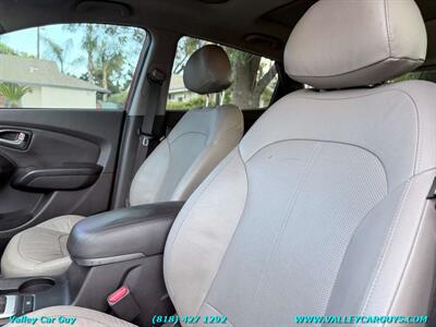 2015 Hyundai TUCSON Limited   - Photo 11 - Reseda, CA 91335