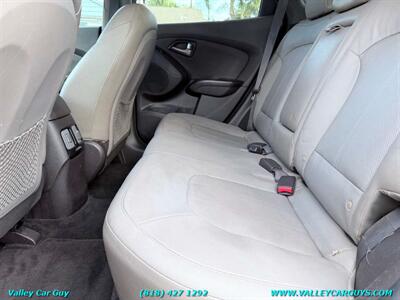 2015 Hyundai TUCSON Limited   - Photo 19 - Reseda, CA 91335