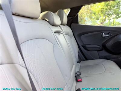 2015 Hyundai TUCSON Limited   - Photo 22 - Reseda, CA 91335