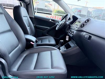 2012 Volkswagen Tiguan SE   - Photo 11 - Reseda, CA 91335