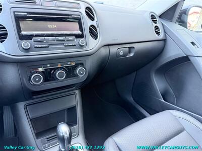 2012 Volkswagen Tiguan SE   - Photo 15 - Reseda, CA 91335