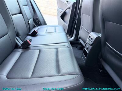 2012 Volkswagen Tiguan SE   - Photo 19 - Reseda, CA 91335