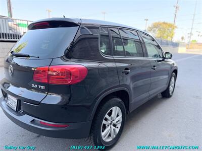 2012 Volkswagen Tiguan SE   - Photo 4 - Reseda, CA 91335