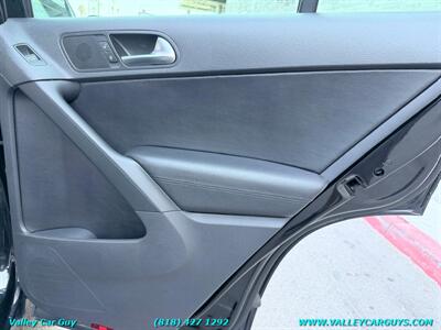 2012 Volkswagen Tiguan SE   - Photo 21 - Reseda, CA 91335