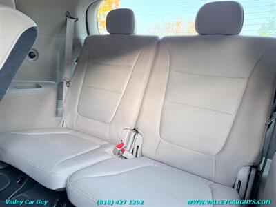 2015 Kia Sorento LX   - Photo 24 - Reseda, CA 91335