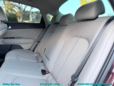 2016 Kia Optima LX   - Photo 20 - Reseda, CA 91335