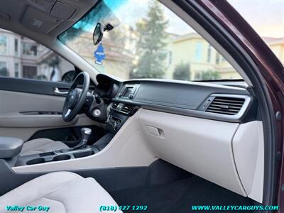 2016 Kia Optima LX   - Photo 9 - Reseda, CA 91335