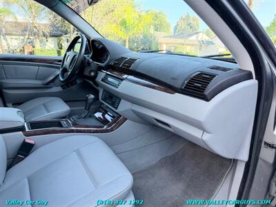 2004 BMW X5 3.0i   - Photo 10 - Reseda, CA 91335