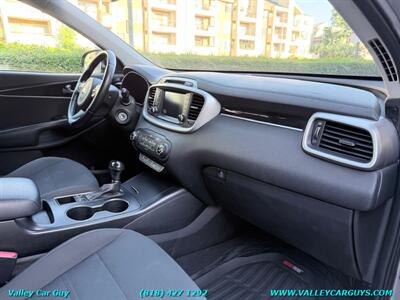 2018 Kia Sorento LX - Photo 9 - Reseda, CA 91335