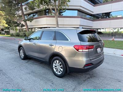 2018 Kia Sorento LX - Photo 6 - Reseda, CA 91335