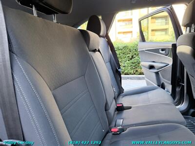 2018 Kia Sorento LX - Photo 22 - Reseda, CA 91335