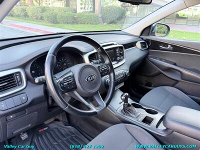 2018 Kia Sorento LX - Photo 12 - Reseda, CA 91335