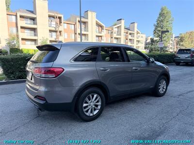 2018 Kia Sorento LX - Photo 4 - Reseda, CA 91335