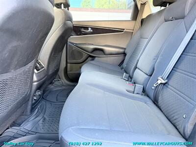 2018 Kia Sorento LX - Photo 19 - Reseda, CA 91335