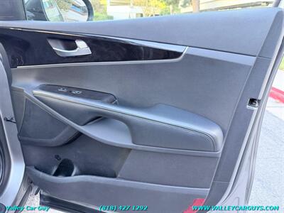 2018 Kia Sorento LX - Photo 26 - Reseda, CA 91335