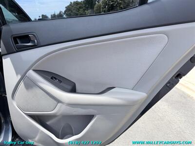 2015 Kia Optima LX - Photo 22 - Reseda, CA 91335