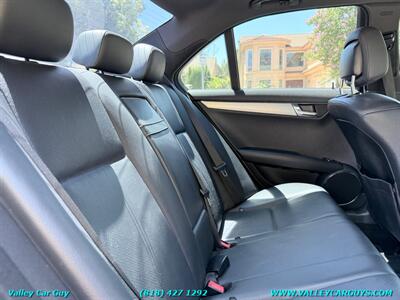 2010 Mercedes-Benz C 300 Sport - Photo 20 - Reseda, CA 91335