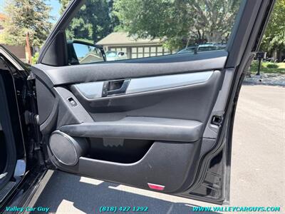 2010 Mercedes-Benz C 300 Sport - Photo 24 - Reseda, CA 91335