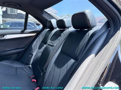 2010 Mercedes-Benz C 300 Sport - Photo 19 - Reseda, CA 91335