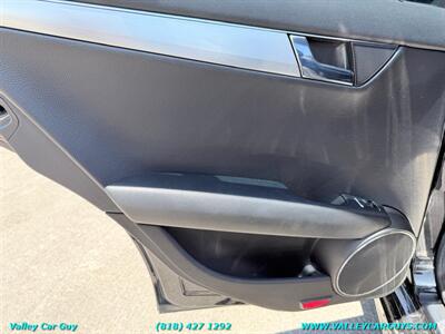 2010 Mercedes-Benz C 300 Sport - Photo 23 - Reseda, CA 91335