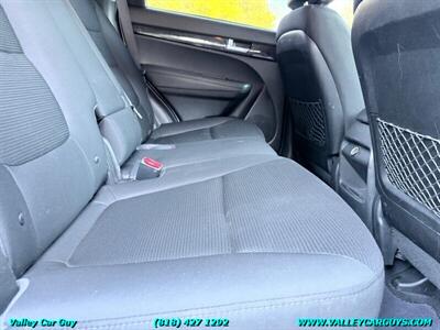 2014 Kia Sorento LX   - Photo 19 - Reseda, CA 91335