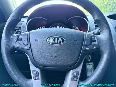 2014 Kia Sorento LX - Photo 14 - Reseda, CA 91335